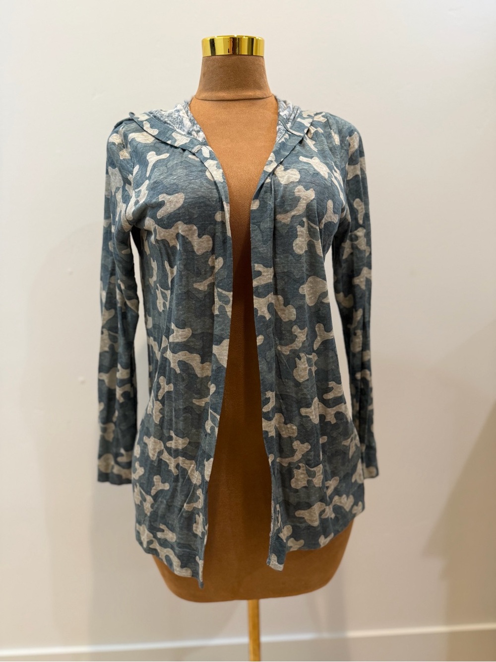 New Nicole Miller Open-Front Lightweight Hooded Cardigan - Green & Cream Camo